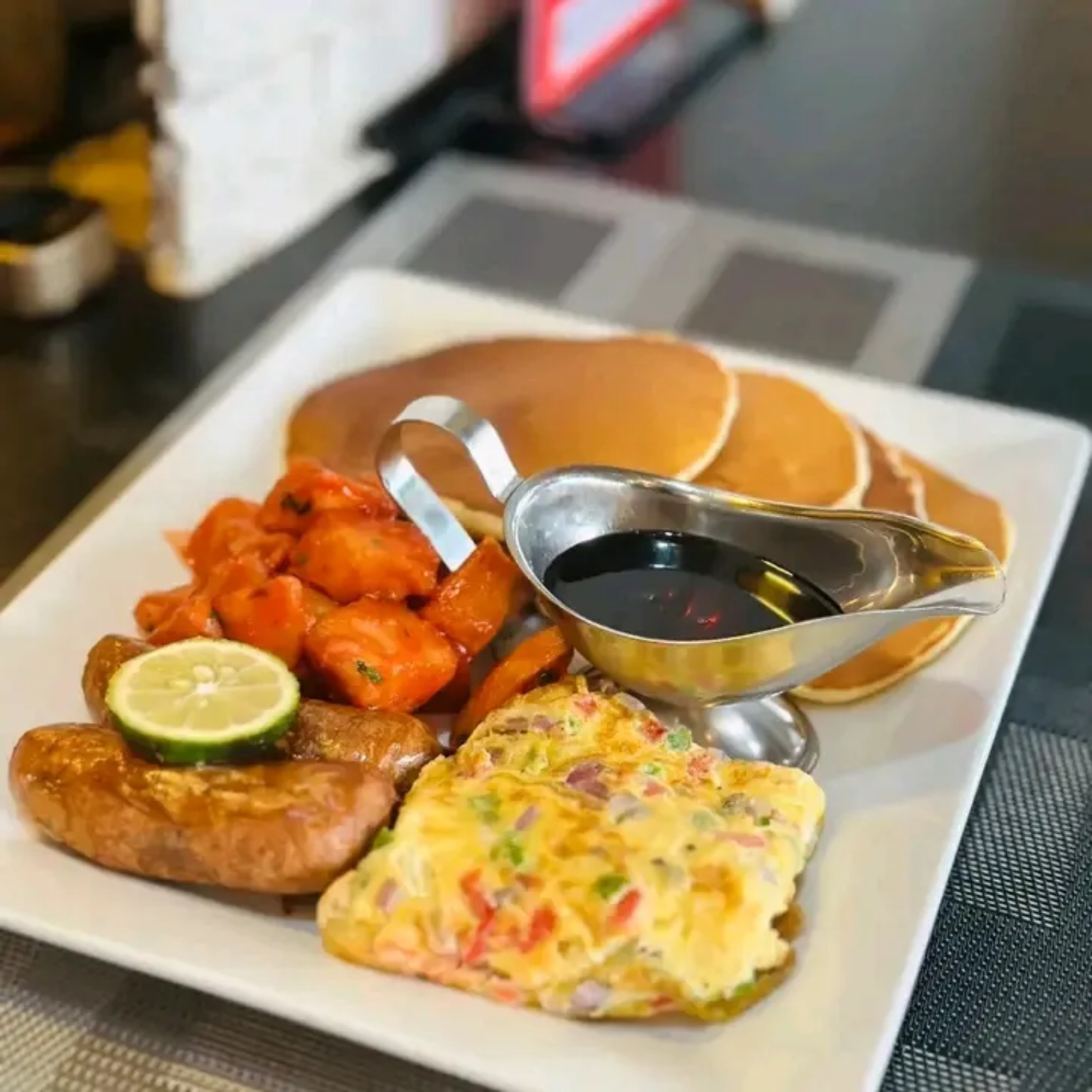 Prencelz Diner food platter